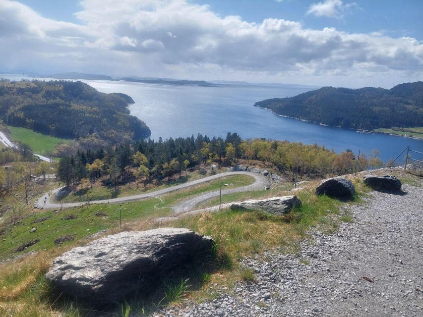 Haugesund: Guided Hike to Himakåna (Mini Trolltunga) - Good To Know