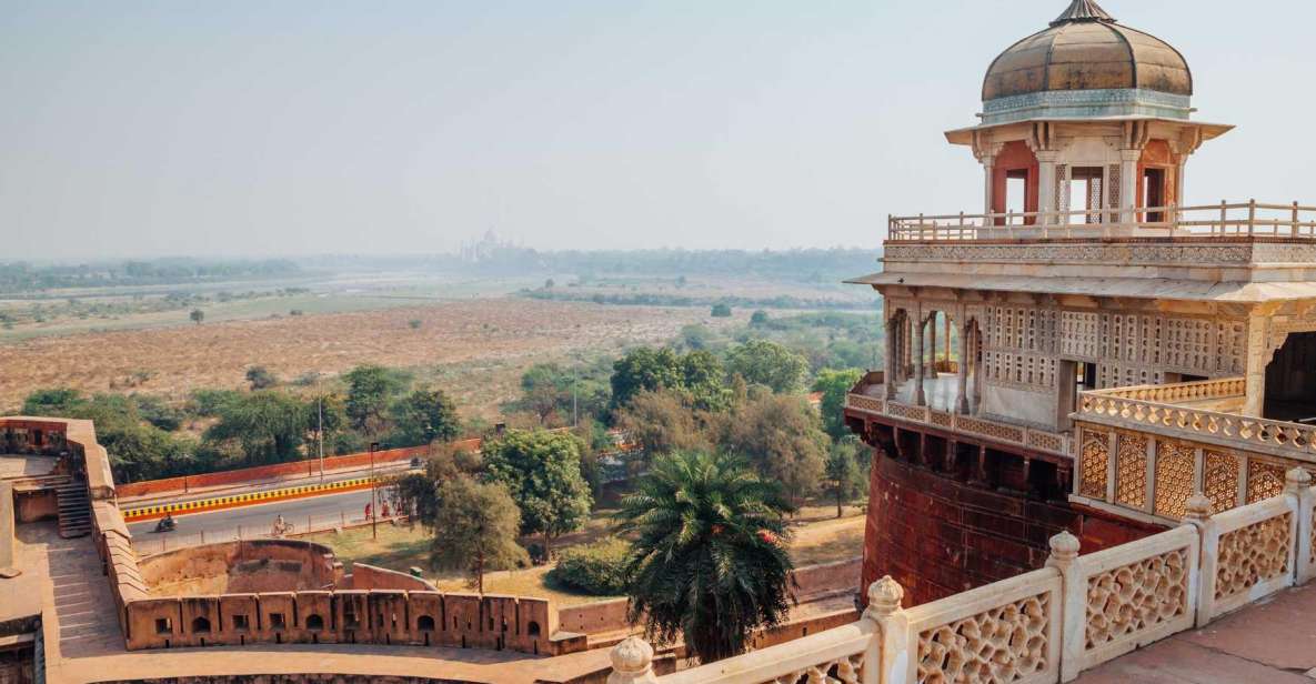 Highlights of the Agra (Guided Full Day City Tour) - Key Points