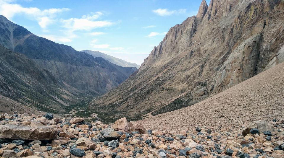 Hiking "Cajón De Los Arenales" From Mendoza or Uco Valley - Key Points