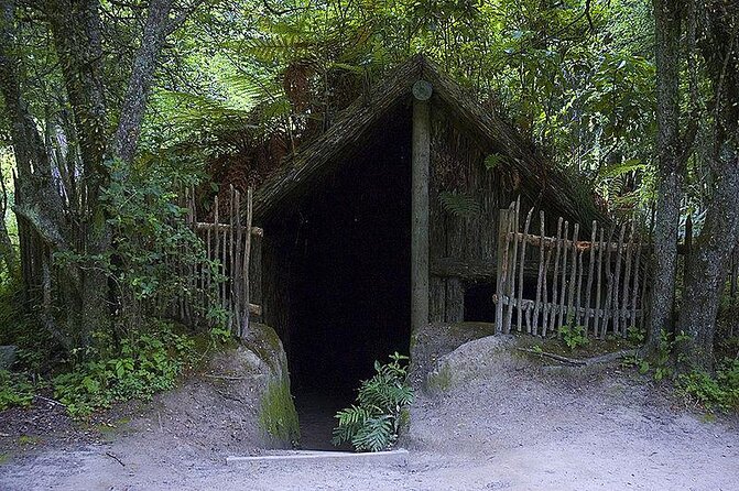 Hobbiton & Rotorua Buried Village Private Tour From Auckland - Key Points