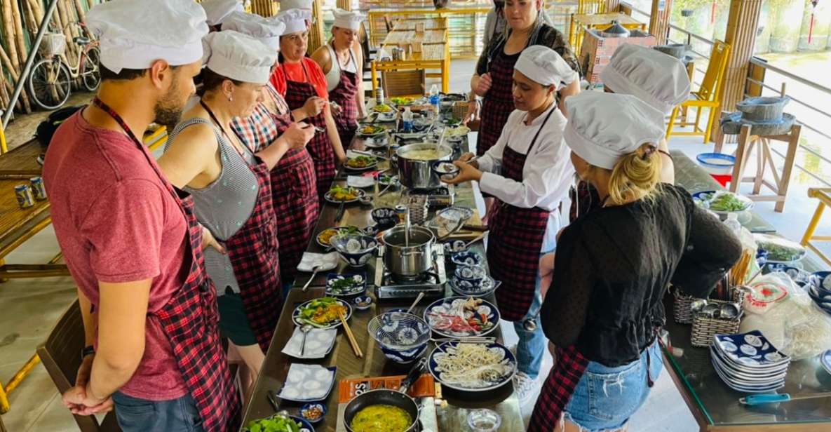 Hoi An: Bay Mau Cooking Class With Optional Market & Basket Trip - Key Points