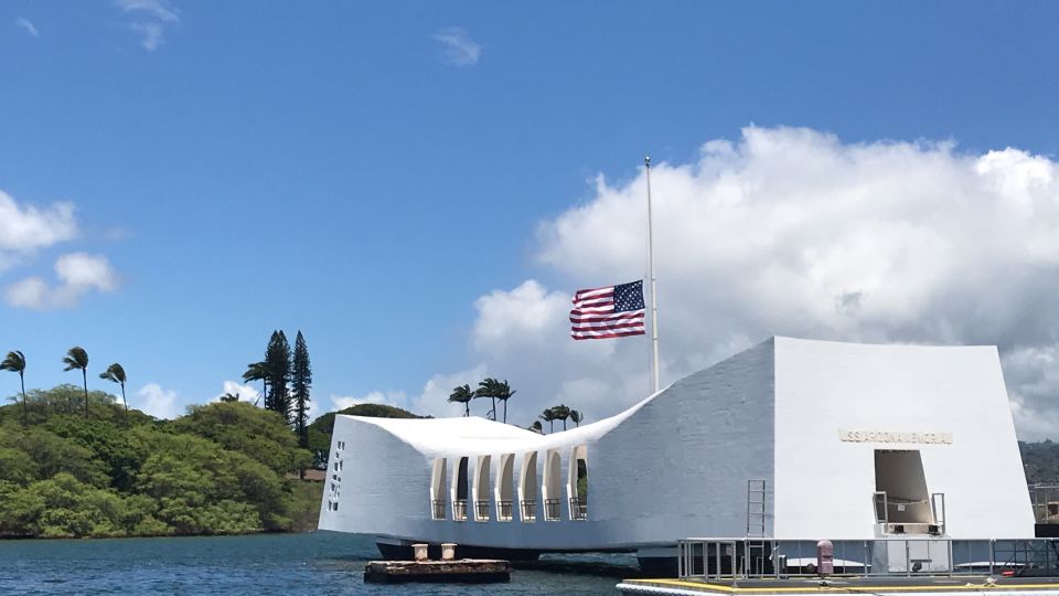 Honolulu: Pearl Harbor, USS Arizona Memorial and City Tour - Key Points