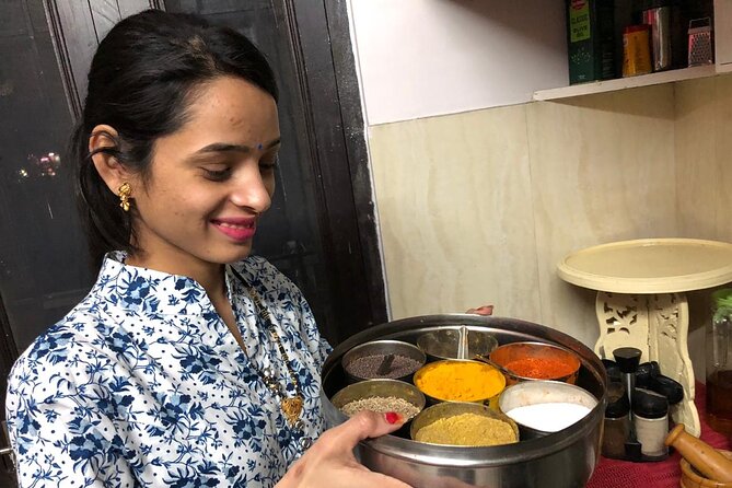 Interactive Cooking Class With a Local Family in Jaipur - Key Points