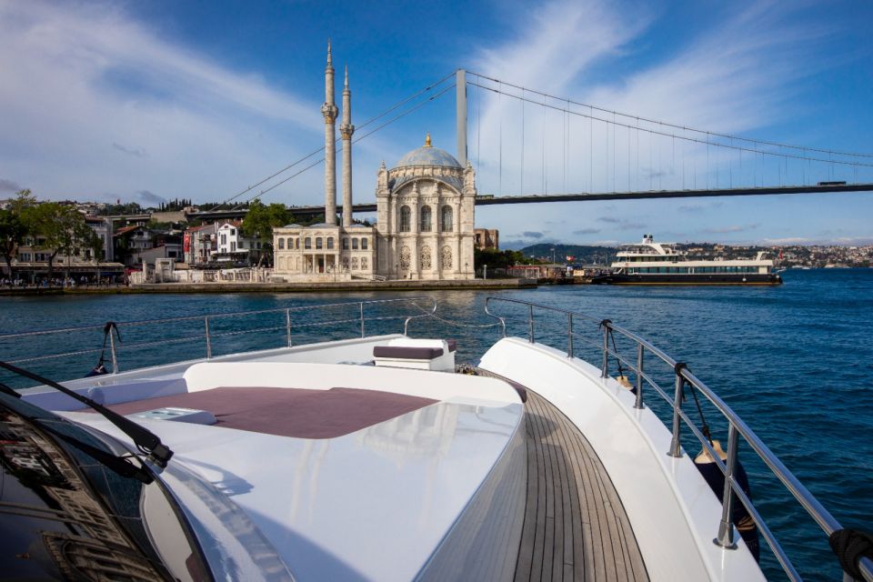 Istanbul: Private Bosphorus Cruise on a Luxurious Yacht - Key Points