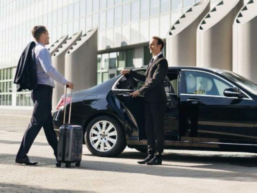 Jaipur to Delhi Transfer by Private Sedan (Luxury) Car, - Key Points