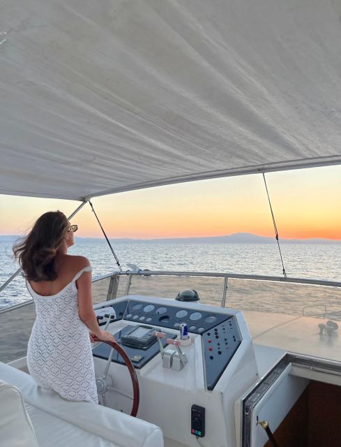 Kalamata: Sunset Cruise With Wine & Fruit Salads - Key Points