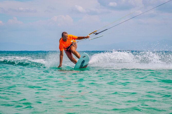 Kitesurfing Lessons in Buen Hombre With Accommodations - Overview of the Kitesurfing Package