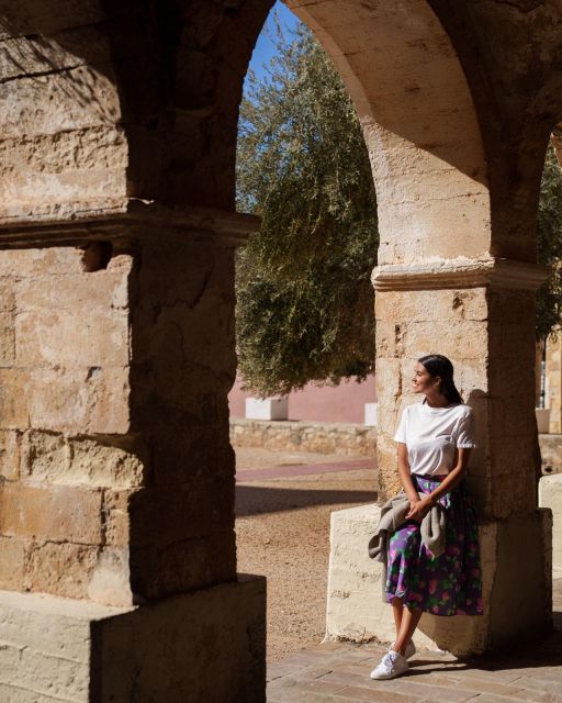Knossos & Authentic Crete With Local Experiences - Key Points