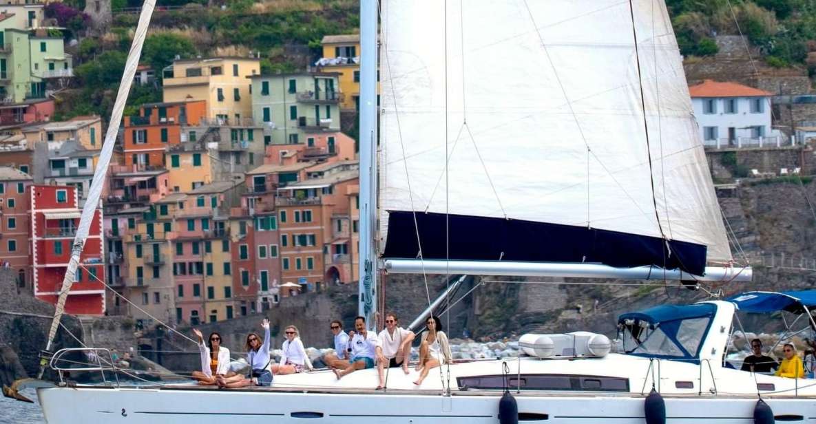 La Spezia : Private Sailboat Tour of Cinque Terre With Lunch - Key Points