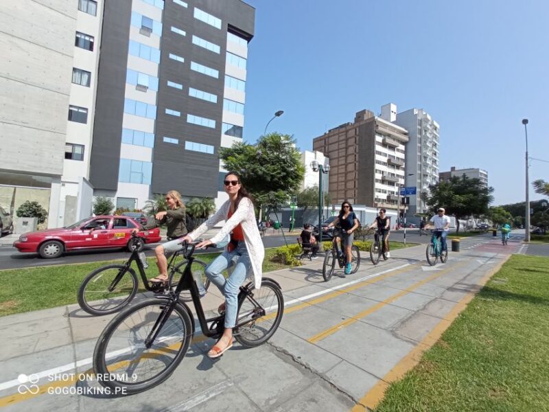 Lima: The Costa Verde Bike Tour & Jesus Statue in Chorrillos - Key Points