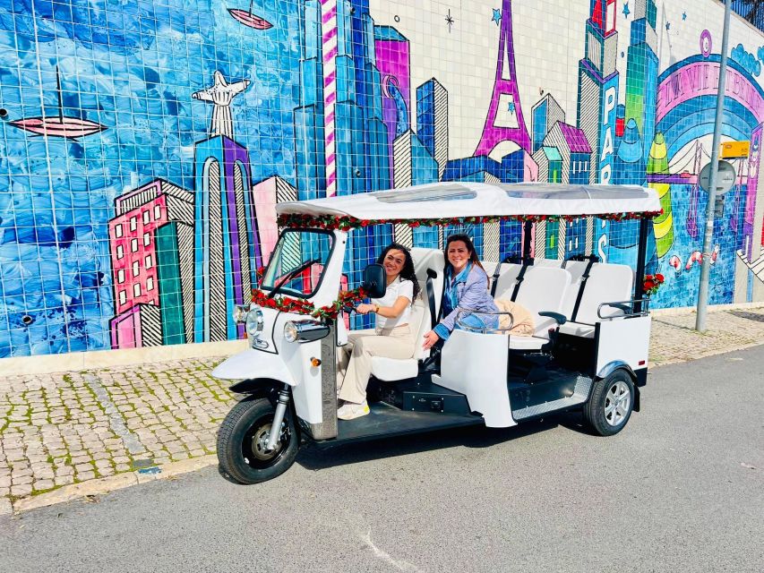 Lisbon: Old Town Sightseeing Tour by Tuk-Tuk - Key Points