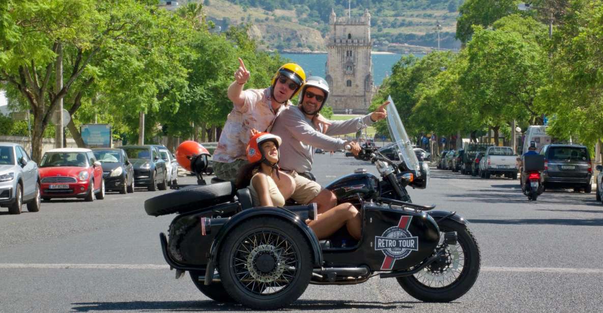 Lisbon : Private Motorycle Sidecar Tour (1h30) - Key Points