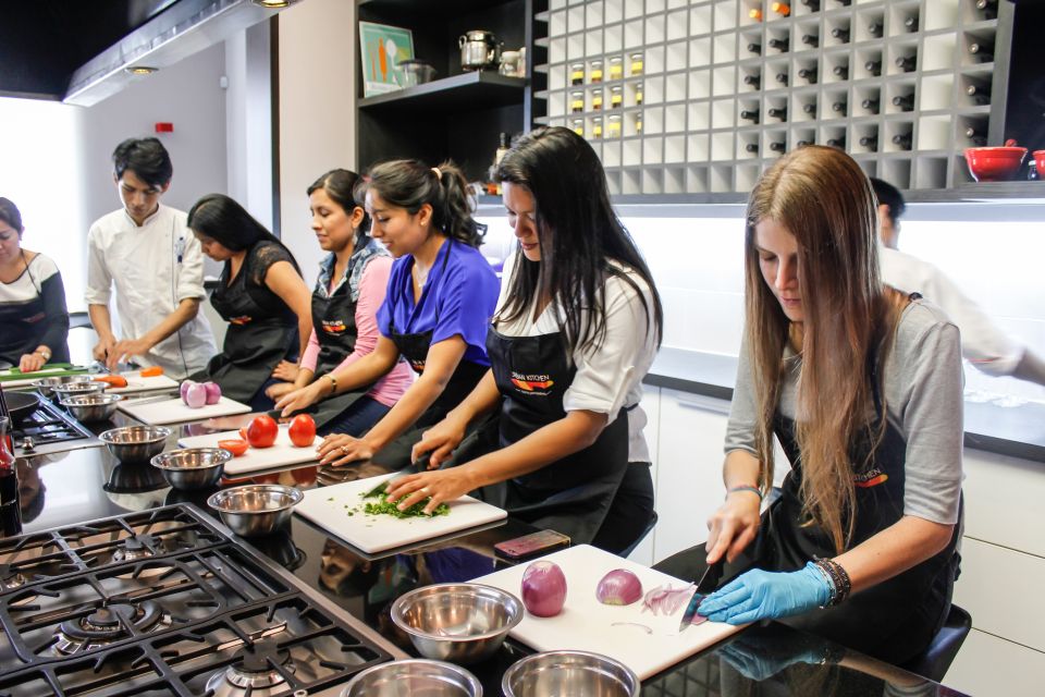 Local Market & Participative Cooking Class at Urban Kitchen - Key Points