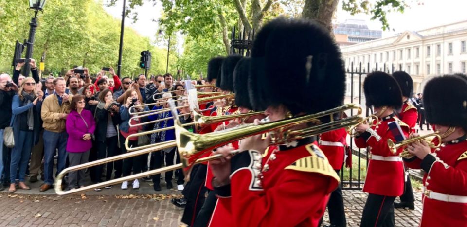 London: Tower and Westminster Tour With River Cruise - Key Points