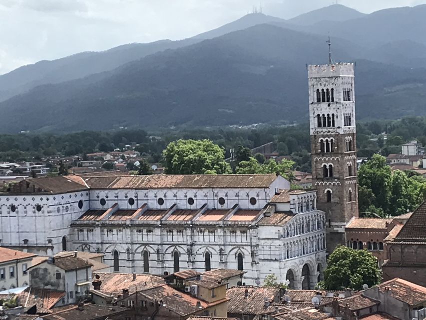 Lucca: 2-Hour City Center Walking Tour - Key Points