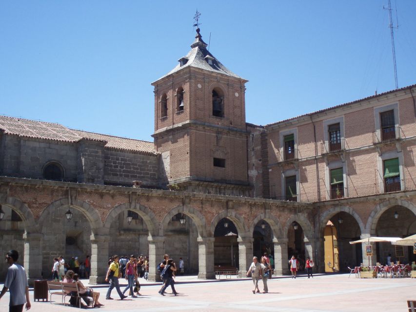 Madrid: Private 12-Hour Tour to Ávila and Segovia - Key Points