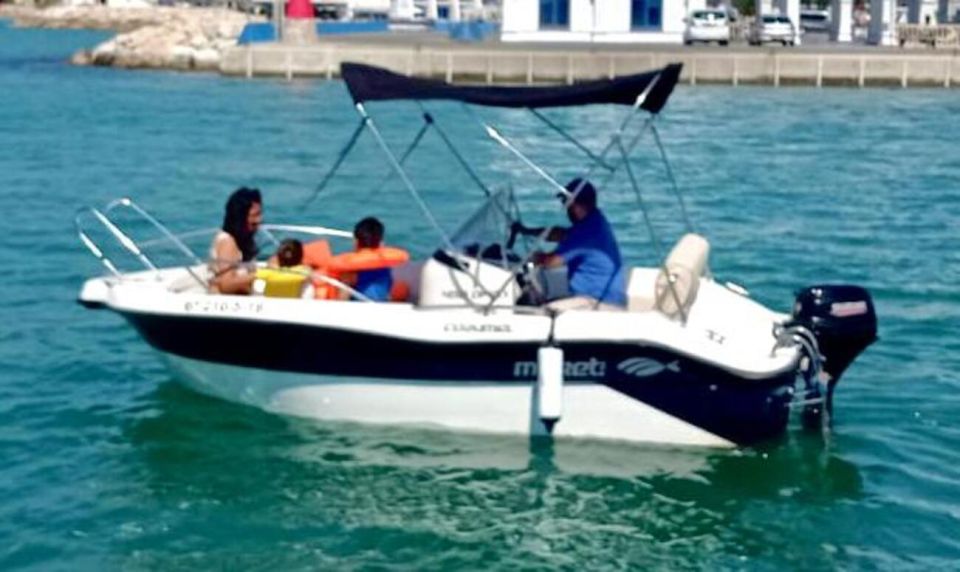 Malaga: Boat Rental Without a License for Dolphin Watching - Key Points