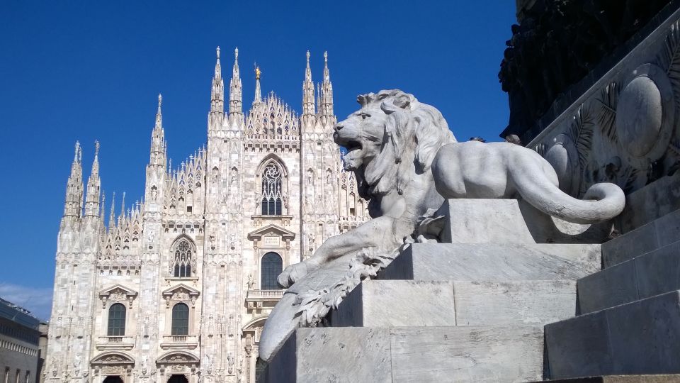 Milan 3–Hour Cultural Bike Tour - Key Points