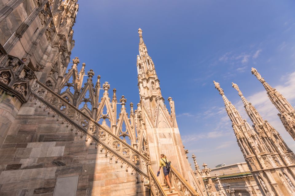 Milan Duomo and Rooftop 2-Hour Guided Tour - Key Points