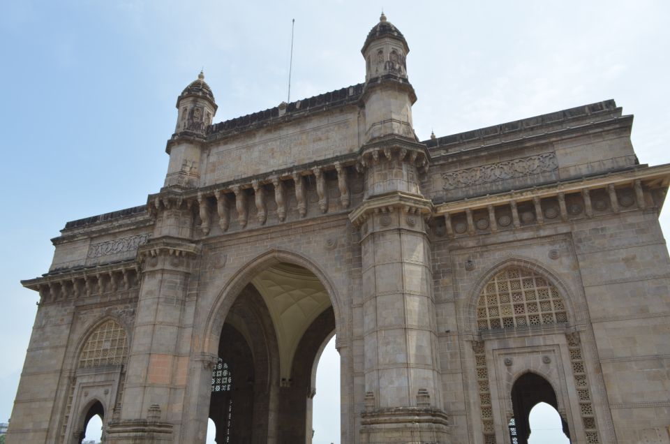 Mumbai City Tour With Ferry Ride and Dharavi Slum - Key Points