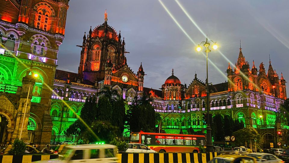 Mumbai: Private Night Sightseeing Tour With Dinner - Key Points