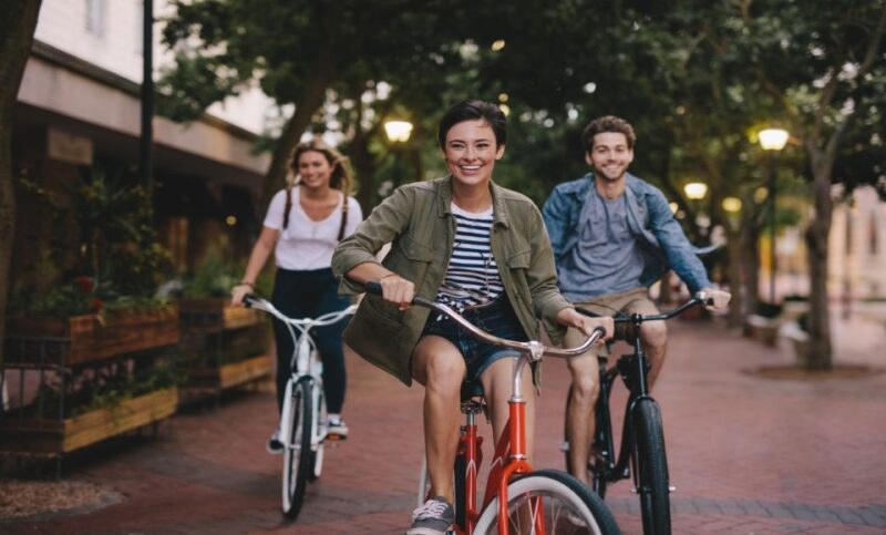 Munich: Highlights Private Bike Tour With Licensed Guide - Key Points