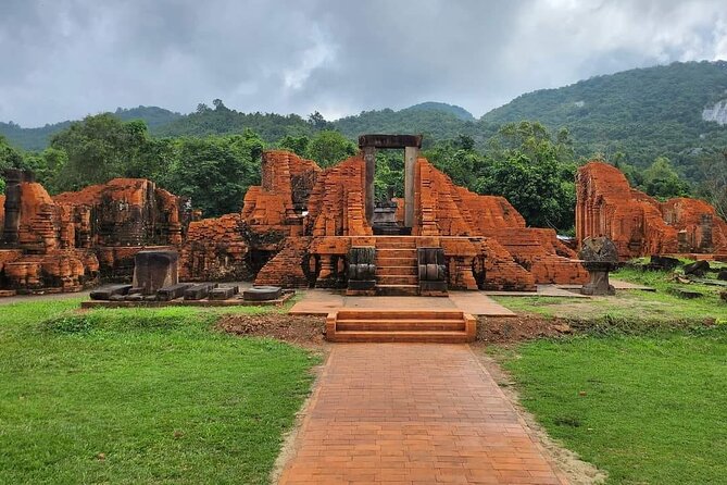 My Son Holyland &Marble Mountain-Am Phu Cave-Private Guided Tour - Key Points