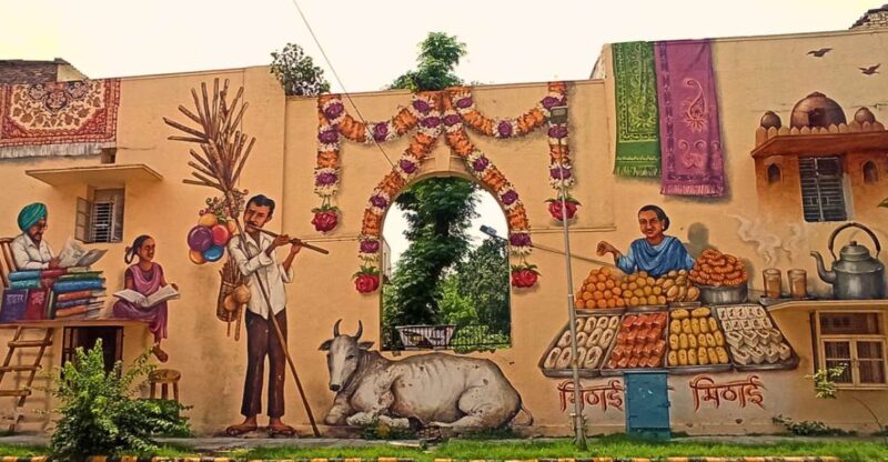 New Delhi: Lodhi Art District Cycling Tour With Breakfast - Key Points