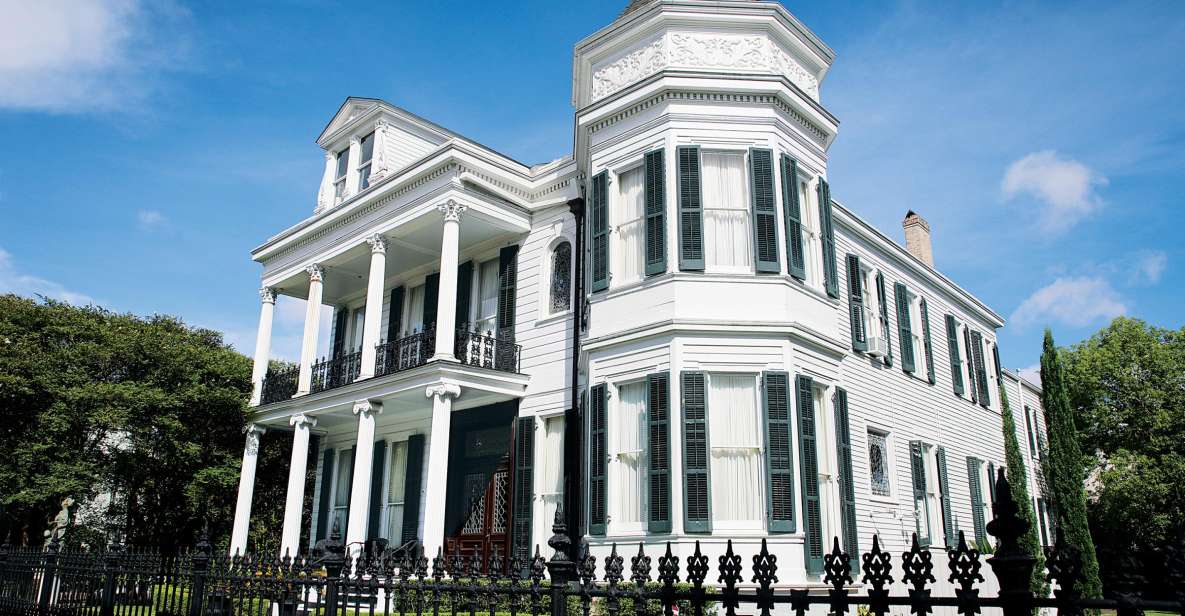 New Orleans: 2-Hour Homes of the Rich & Famous Walking Tour - Key Points