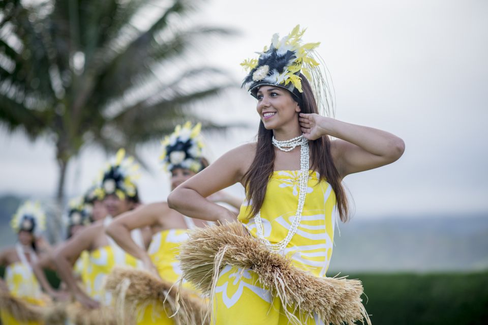 Oahu: Queens Waikiki Luau - Key Points