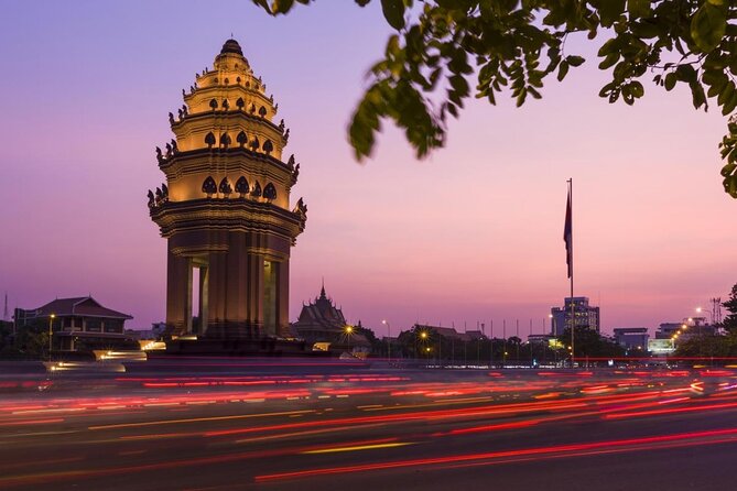 One Day Private Guide Tours History in Phnom Penh Incl. Admission - Key Points