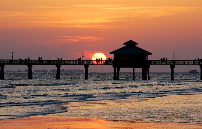 Parasailing Adventure on Fort Myers Beach (400 Foot Flight) - Key Points