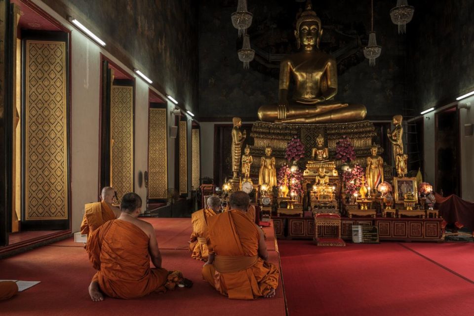 Photo Exploring Bangkok: Ratchanatdaram Temple PM Tour - Key Points