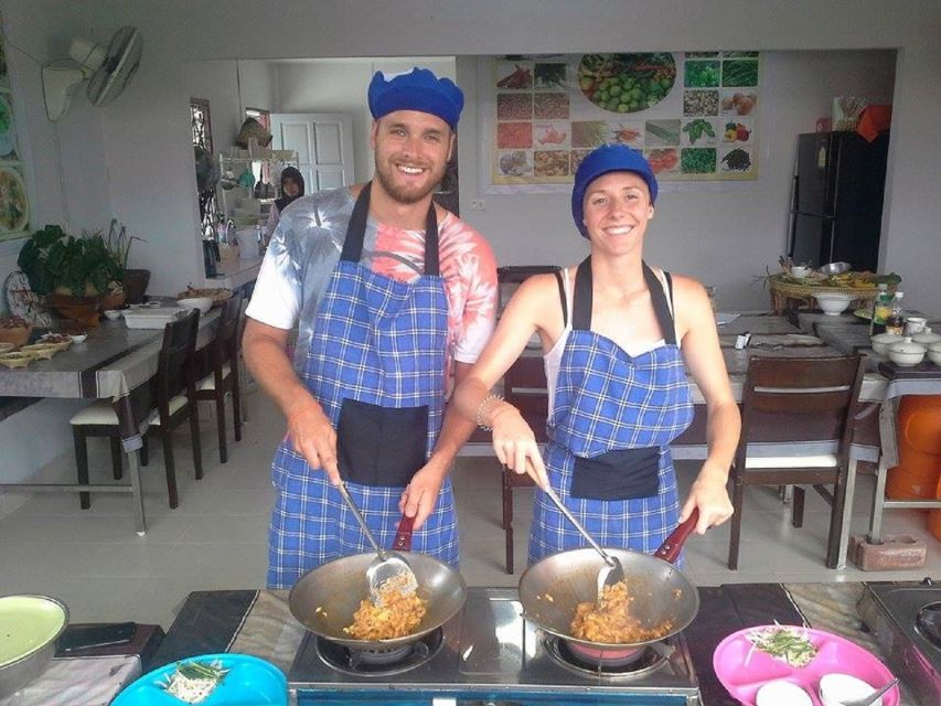 Phuket: Half Day Easy Thai Cooking Class & Local Market Tour - Key Points