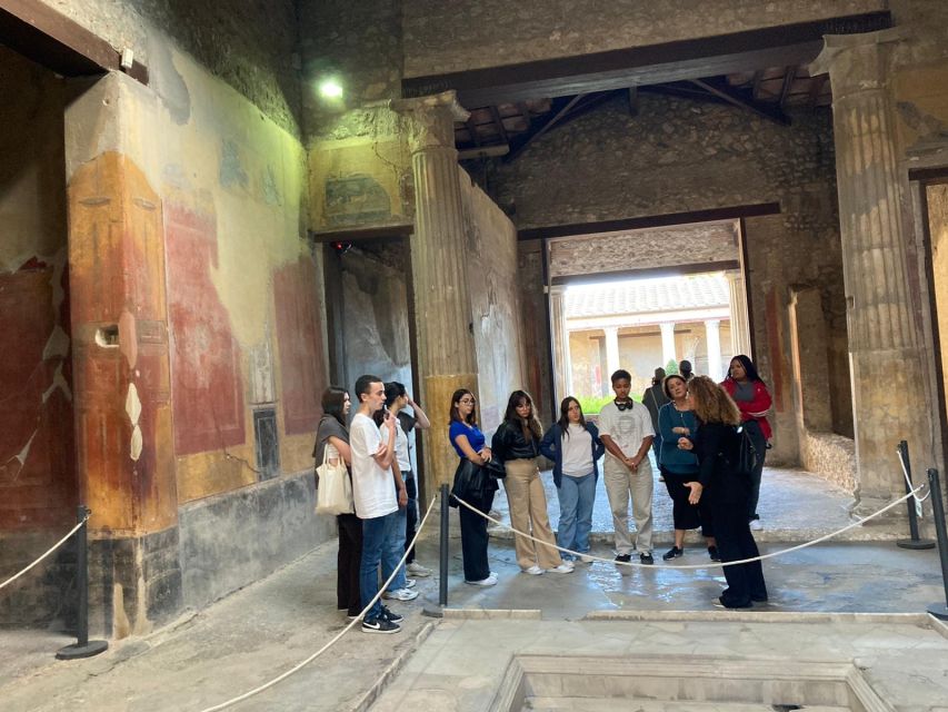 Pompeii: Skip-The-Line Private Tour With Archaeologist Guide - Key Points