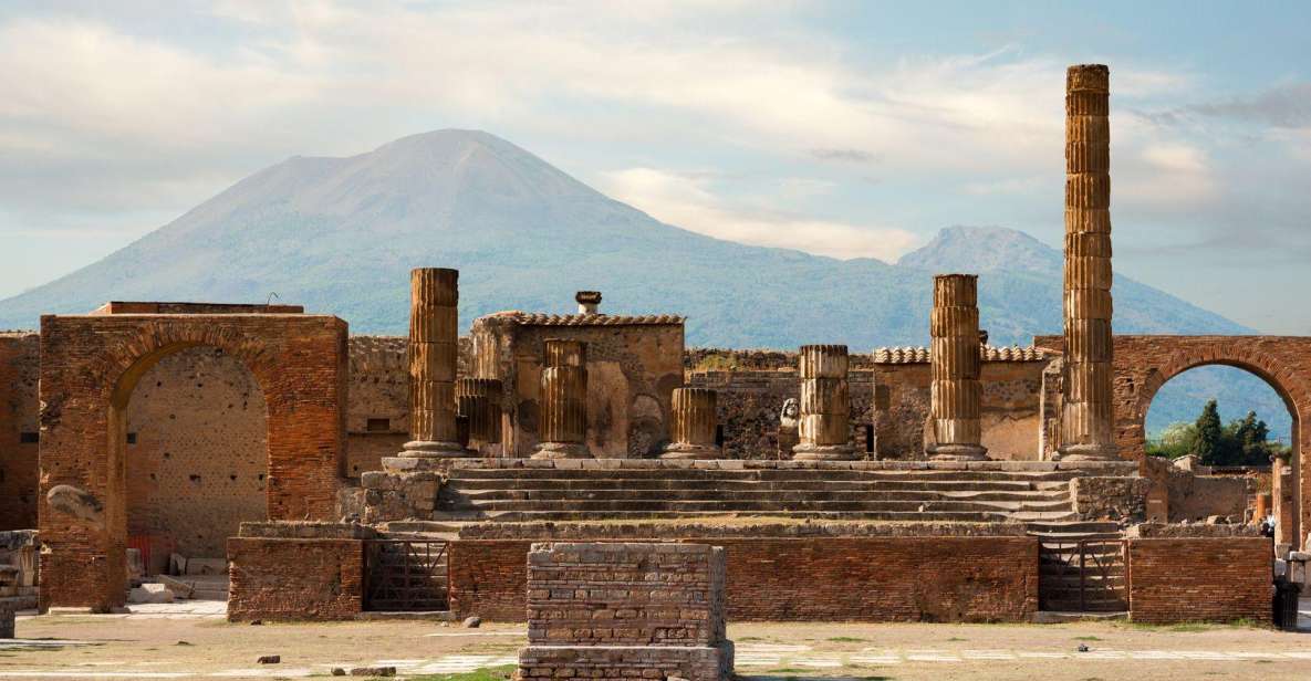 Pompeii With Archaeologist Audio Tour With Optional Ticket - Key Points