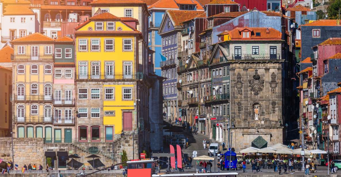 Porto: Highlights Self-Guided Scavenger Hunt and City Tour - Key Points