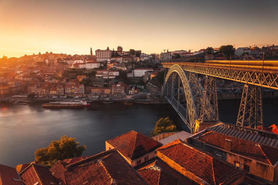 Porto: Private Exclusive History Tour With a Local Expert - Key Points