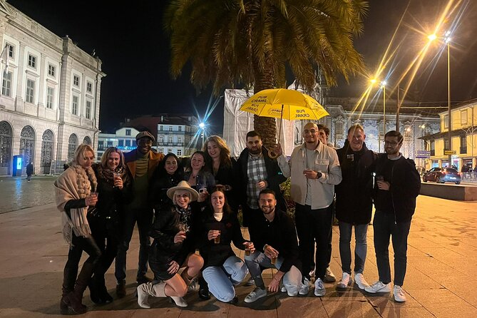 Porto Pubcrawl: 5h,6 Drinks,4 Bars &Skip the Line Club Entry - Good To Know