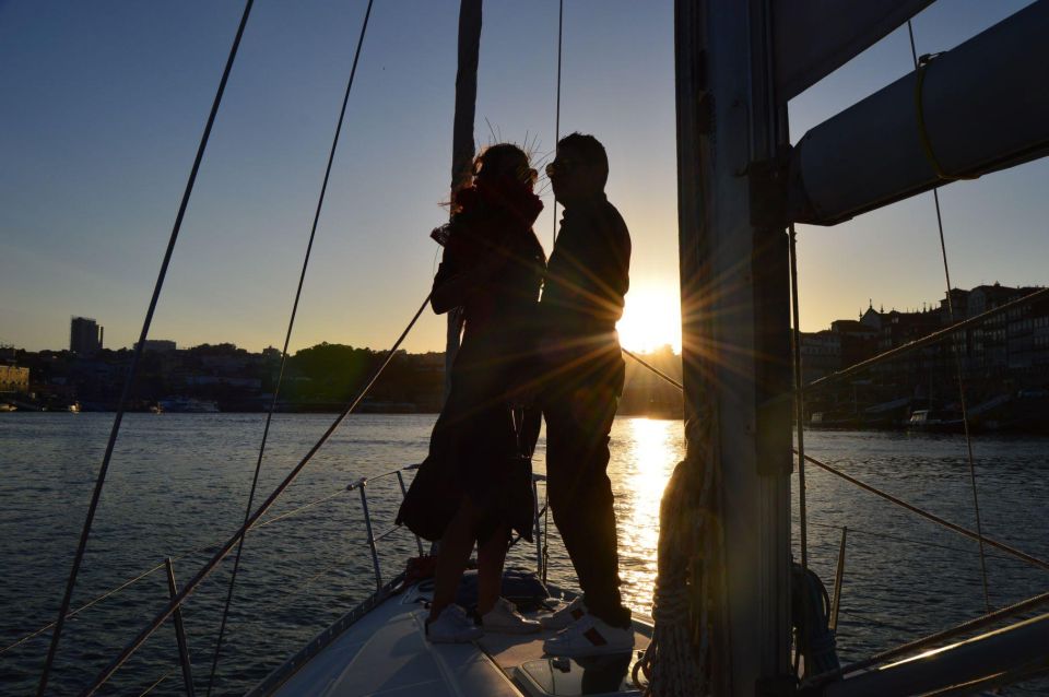 Porto: Touristic Sailing Boat Ride on the Douro River - Key Points