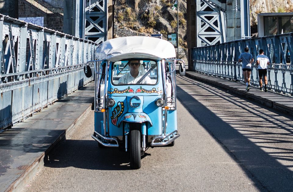 Porto: TukTuk Around the Historical Center - Experience the TukTuk Ride