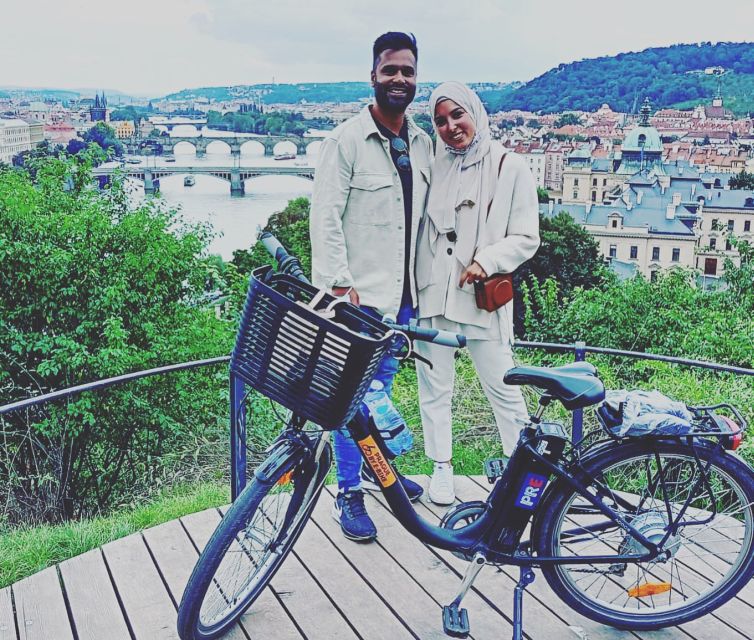 Prague 3-Hour Sightseeing Tour by Electric Bike - Key Points