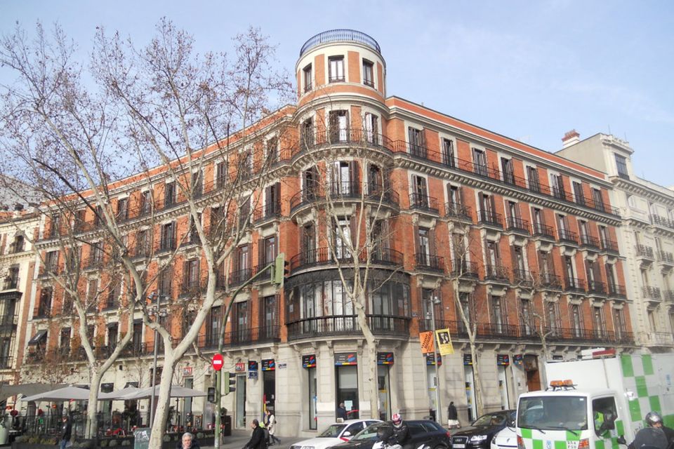 Private City Tour Madrid With Driver and Guide - Key Points