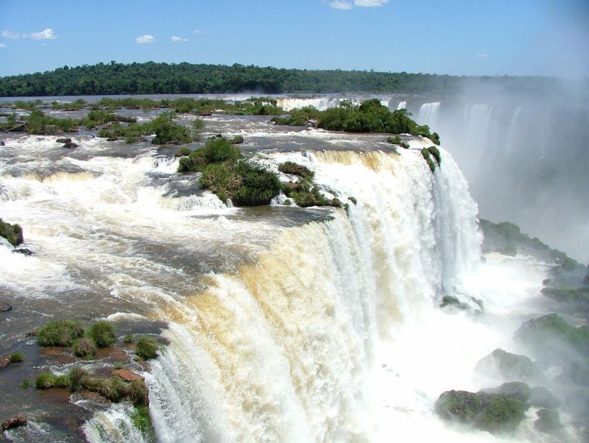 Private- Discover the Brazilian & Argentine Falls in 2 Days. - Key Points