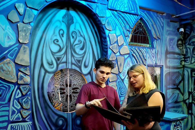 Private Group Puzzle-Solving Adventure Game: Atlantis - Key Points