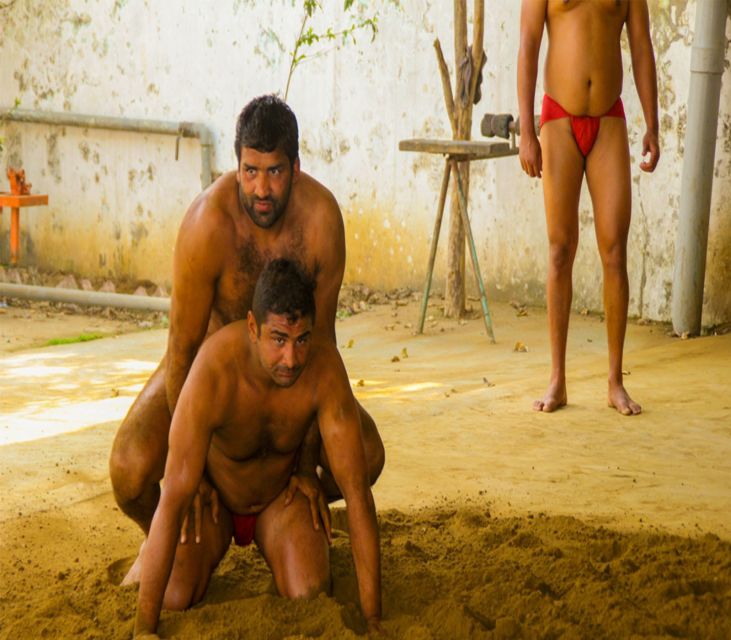Private Morning Boat Ride and Akhadas Visit - Key Points