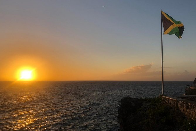 [Private] Negril Sightseeing Tour With Ricks Cafe Cliff Diving - Overview of the Tour