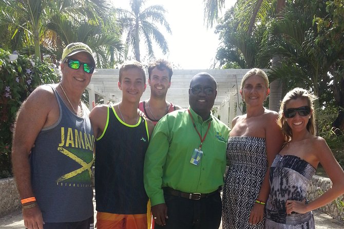 Private Sangster Airport Transfer to Negril Hotels - Key Points
