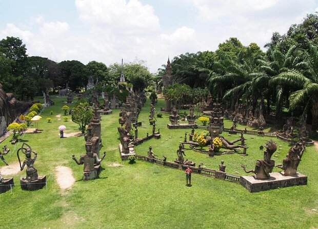 Private Tour: Vientiane City Tour Full Day With Buddha Park - Key Points