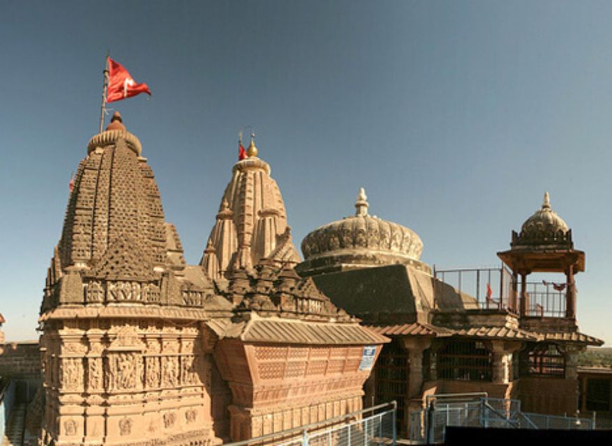 Private Transfer From Jodhpur to Jaisalmer With Osian Temple - Key Points